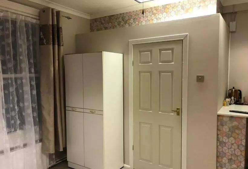 Majatalo Bright Apartments