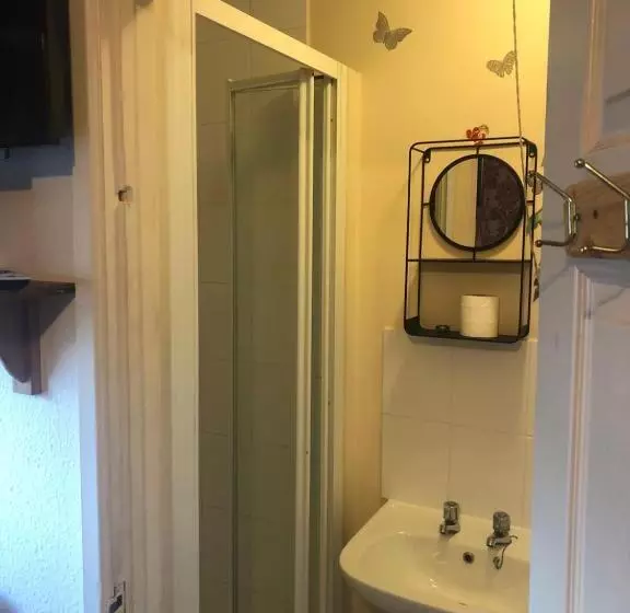 Majatalo Bright Apartments