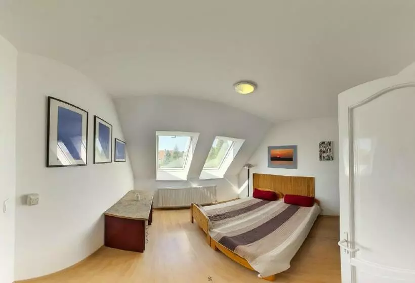 Majatalo Highway House