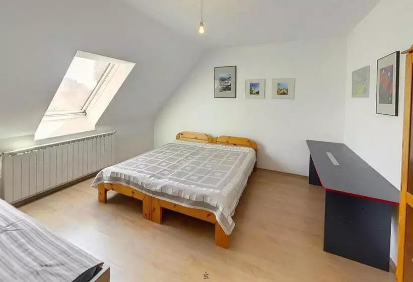 Majatalo Highway House