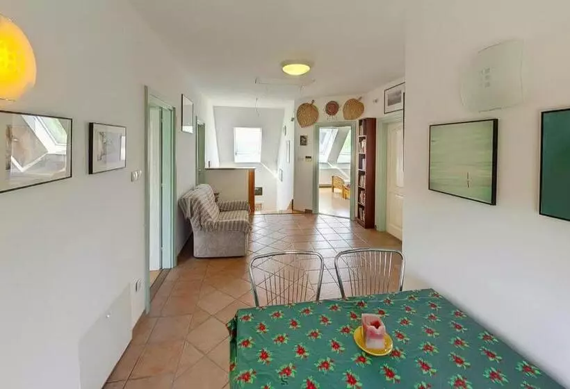 Majatalo Highway House