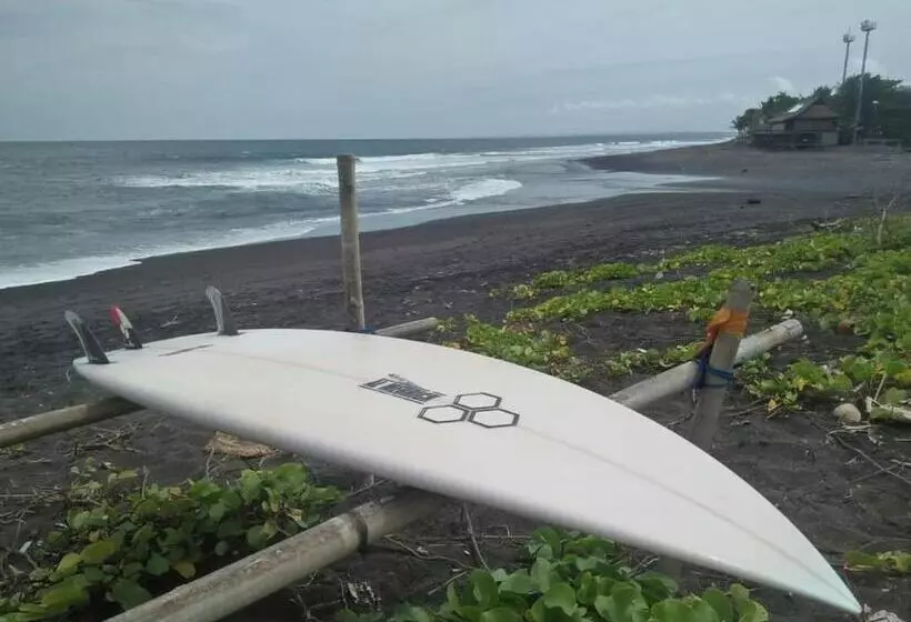 پانسیون Tamiu Guesthouse At Desa Wisata Keramas Near Keramas Surf Beach