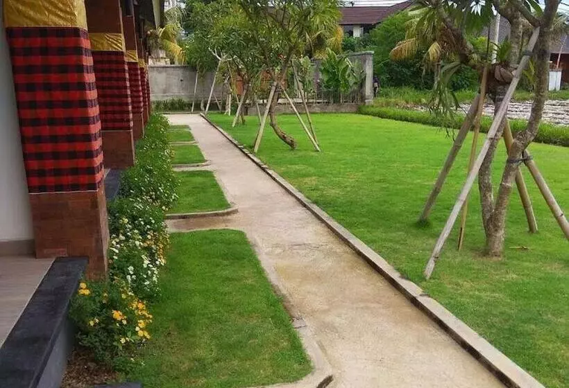 پانسیون Tamiu Guesthouse At Desa Wisata Keramas Near Keramas Surf Beach