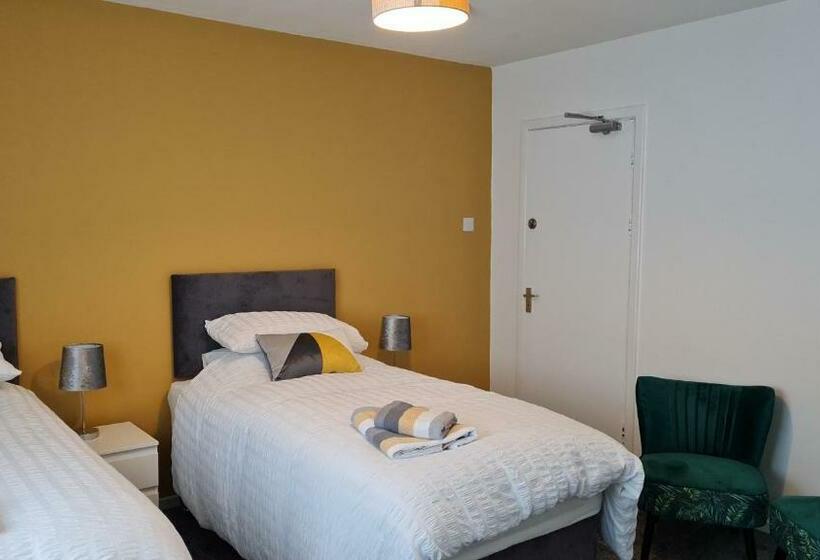 Пансион The Seahorse