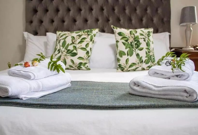 Aamiaismajoitus (B&B) Jasmine Guest Cottage