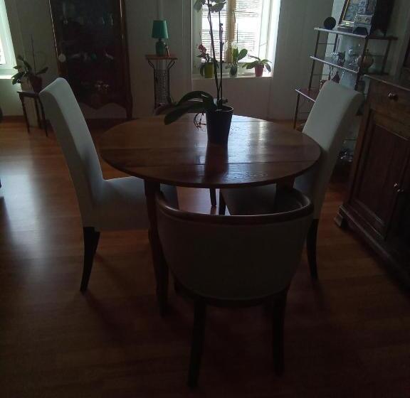 مبيت وإفطار La Chambre De La Boule D  Or