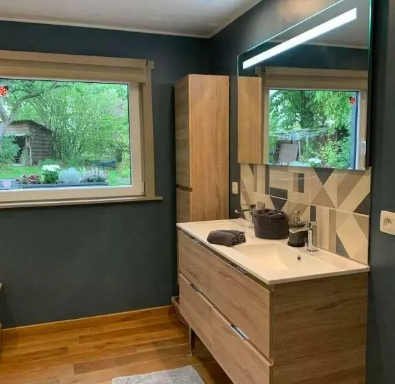 Aamiaismajoitus (B&B) Le Soleil Couchant/chambre D Hôtes