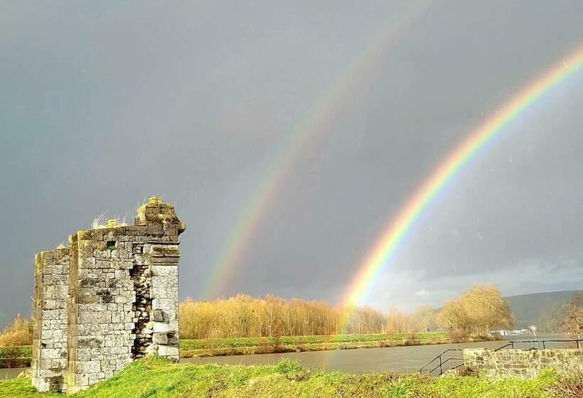 تختخواب و صبحانه Le Soleil Couchant/chambre D Hôtes