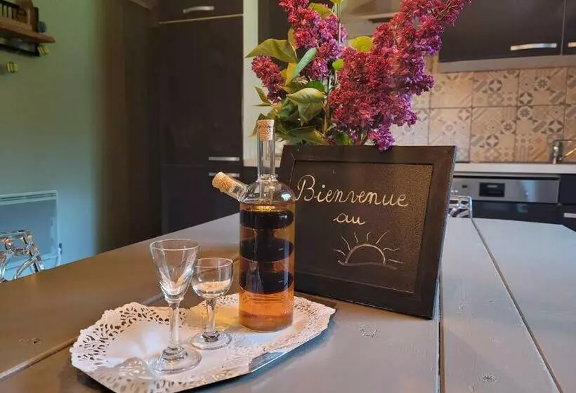 Aamiaismajoitus (B&B) Le Soleil Couchant/chambre D Hôtes