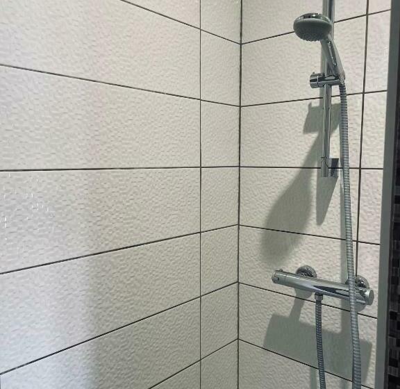 住宿加早餐  Logis Paul Massy