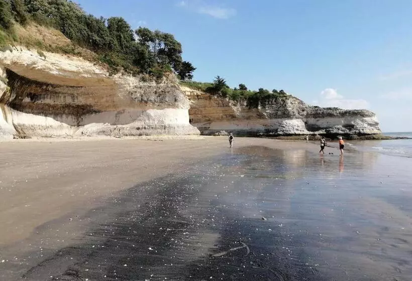 Aamiaismajoitus (B&B) Logis Paul Massy