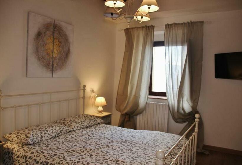 Bed and Breakfast La Maison Del Borgo