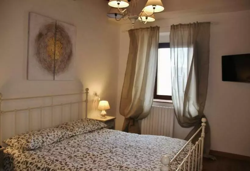 ベッドアンドブレックファースト La Maison Del Borgo
