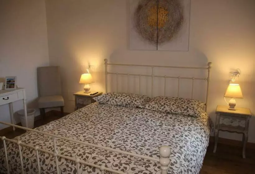ベッドアンドブレックファースト La Maison Del Borgo