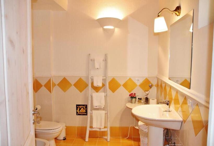 Bed and Breakfast La Maison Del Borgo