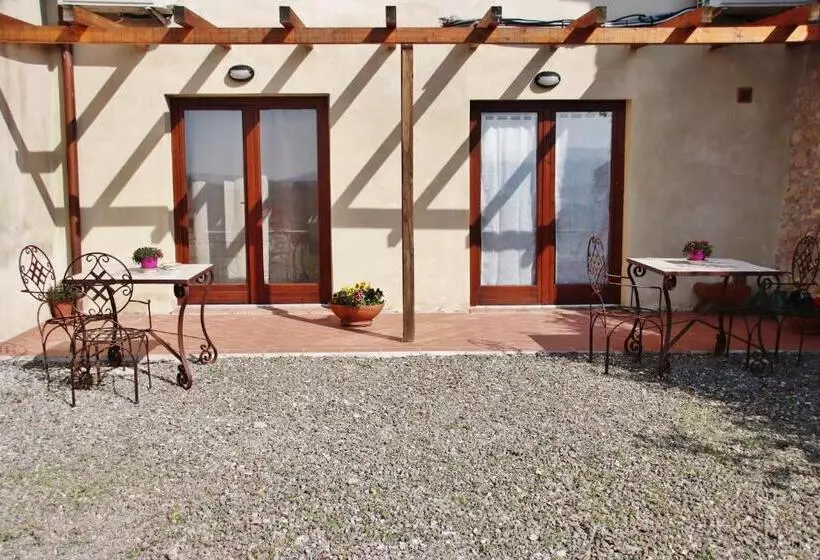 ベッドアンドブレックファースト La Maison Del Borgo