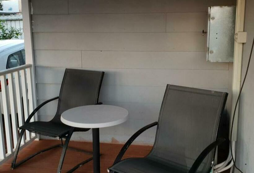 Bed and Breakfast Roseneath Cottage