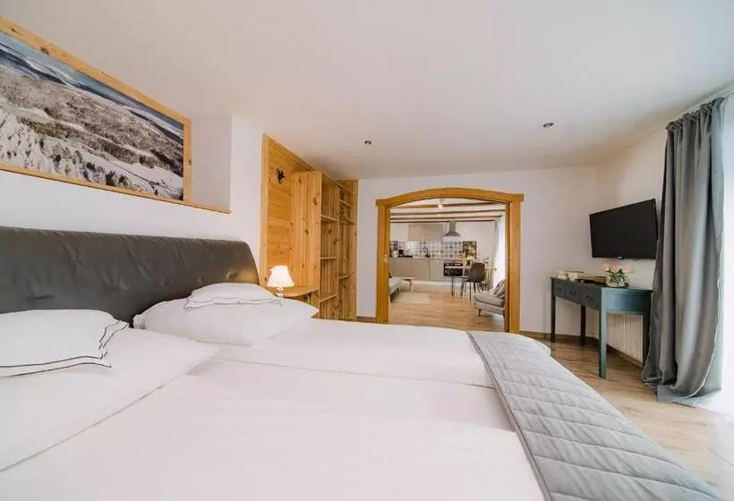 Black Forest Dream Apartments