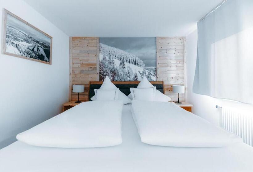 Black Forest Dream Apartments