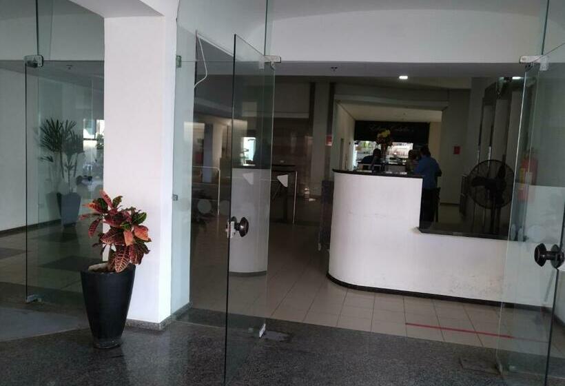 Flat Beira Mar, Olinda 4 Rodas 305