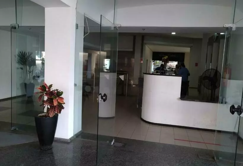 Flat Beira Mar, Olinda 4 Rodas 305