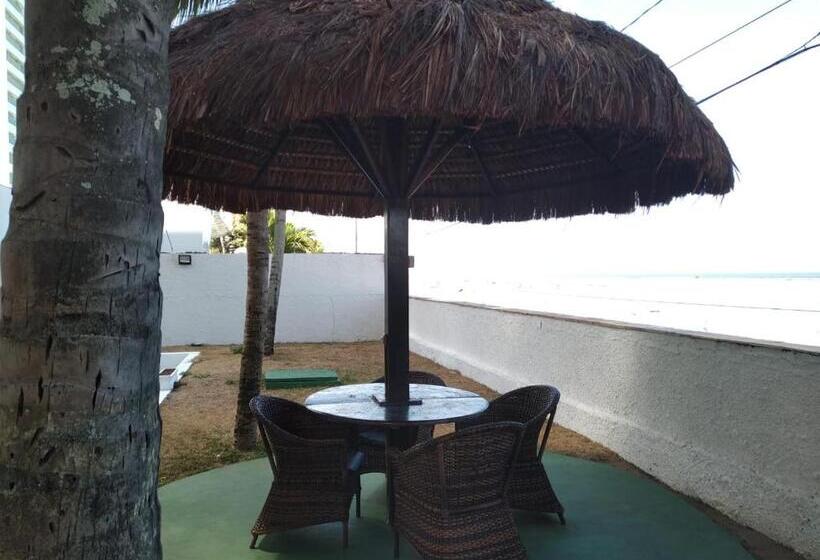 Flat Beira Mar, Olinda 4 Rodas 305