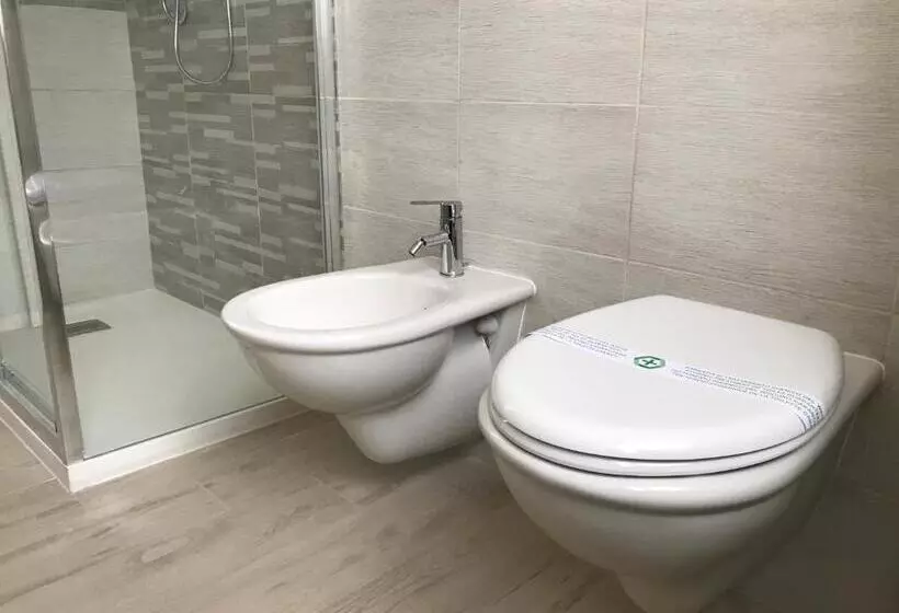 پانسیون Attico Livorno Bed & Relax