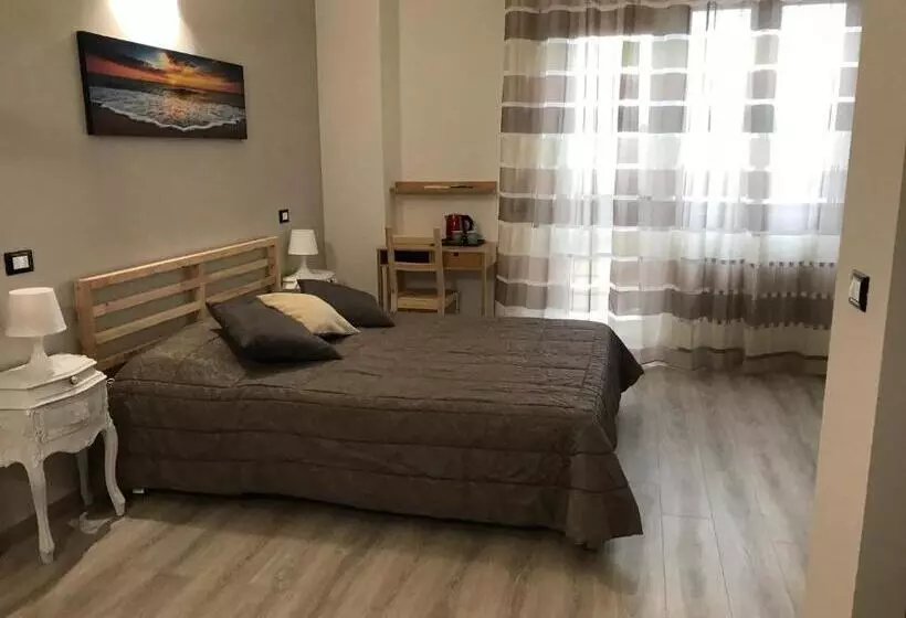 پانسیون Attico Livorno Bed & Relax