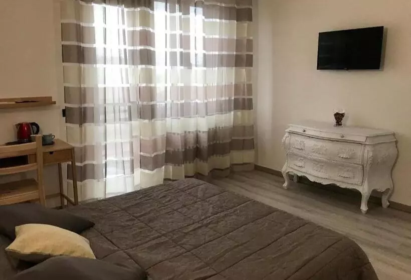 پانسیون Attico Livorno Bed & Relax
