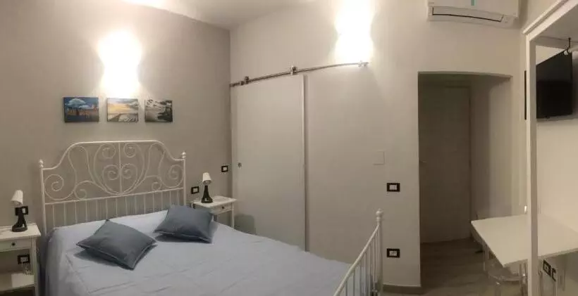 پانسیون Attico Livorno Bed & Relax