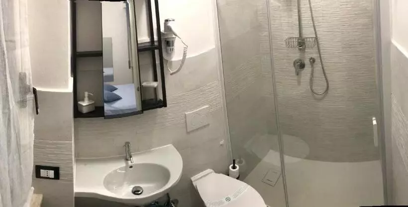 پانسیون Attico Livorno Bed & Relax
