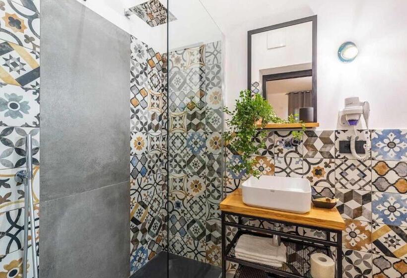 膳宿费 Bb Ogliastroom