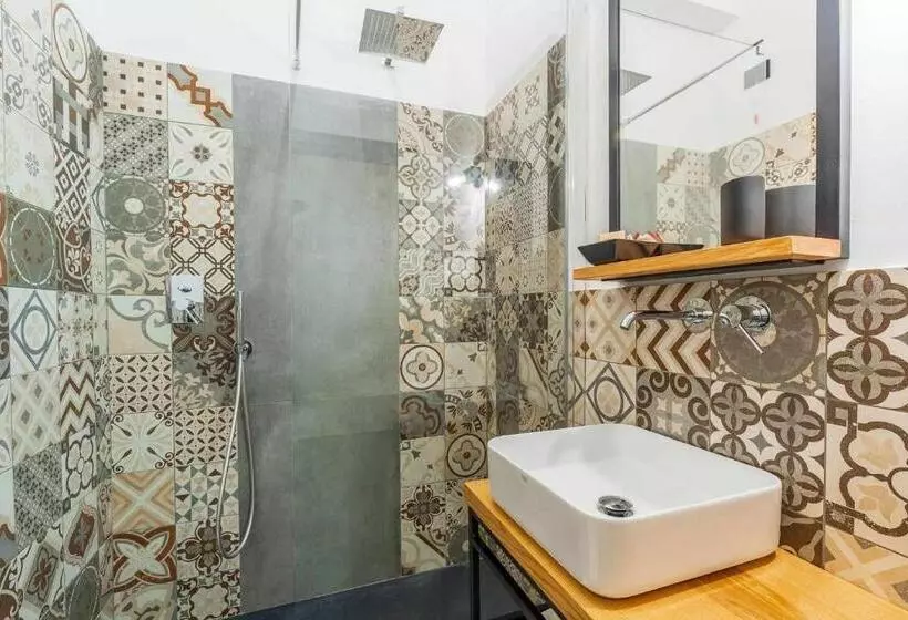 ペンション Bb Ogliastroom