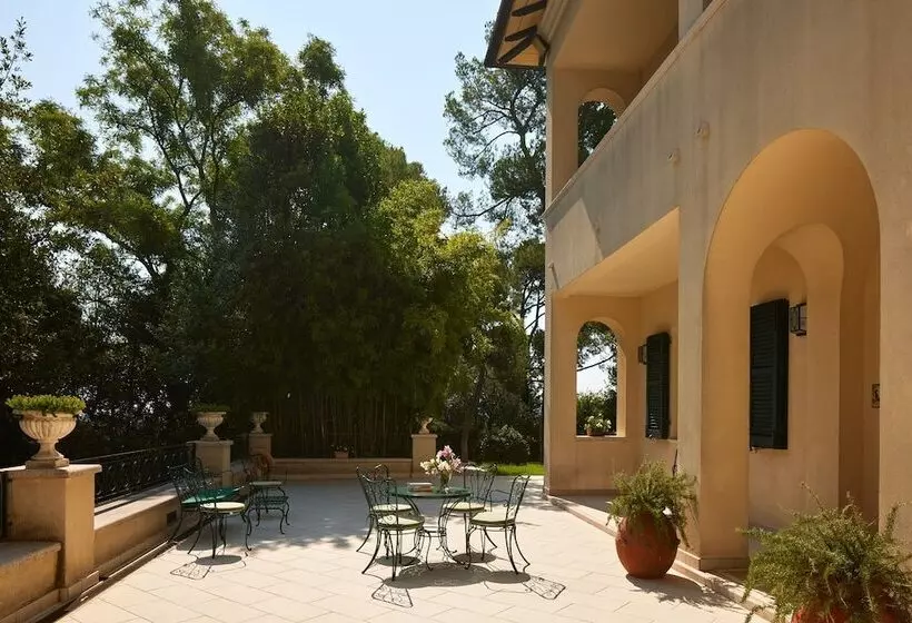 پانسیون Villa Monacelli