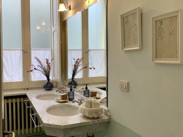 پانسیون Villa Monacelli B&b