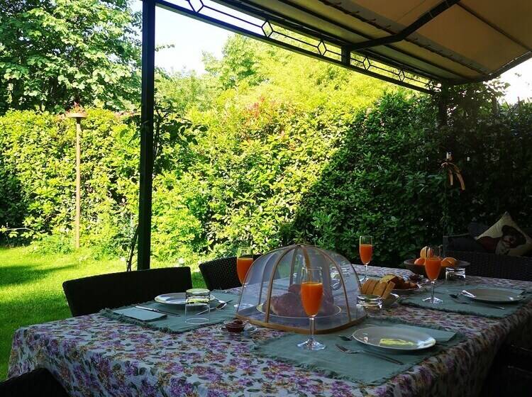 پانسیون Villa Monacelli B&b