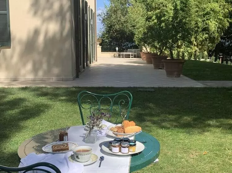 پانسیون Villa Monacelli