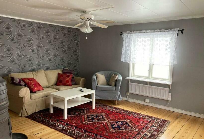 تختخواب و صبحانه Setons Stuga