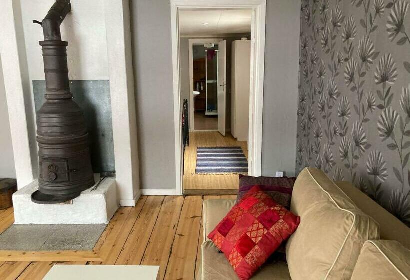 تختخواب و صبحانه Setons Stuga