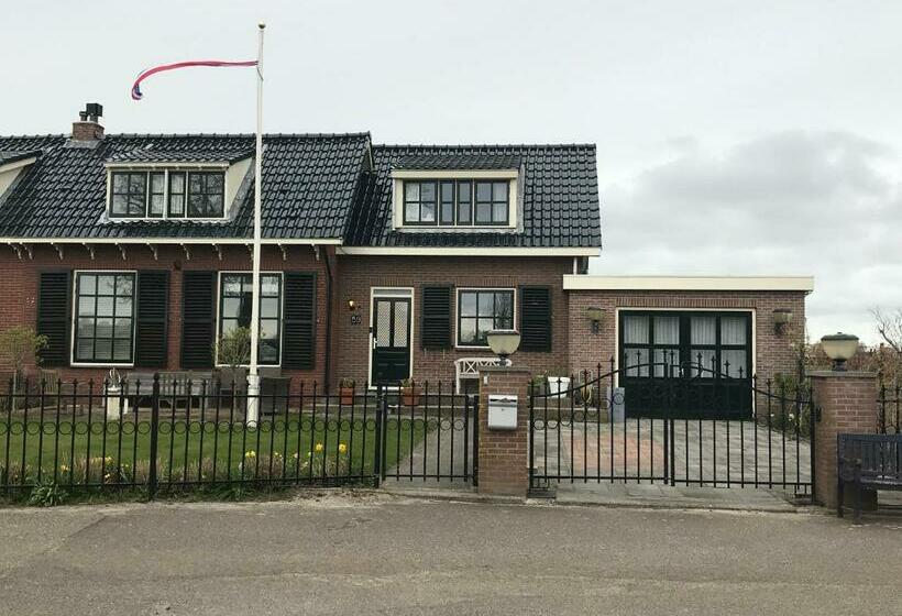 Bed and Breakfast Flowerbed