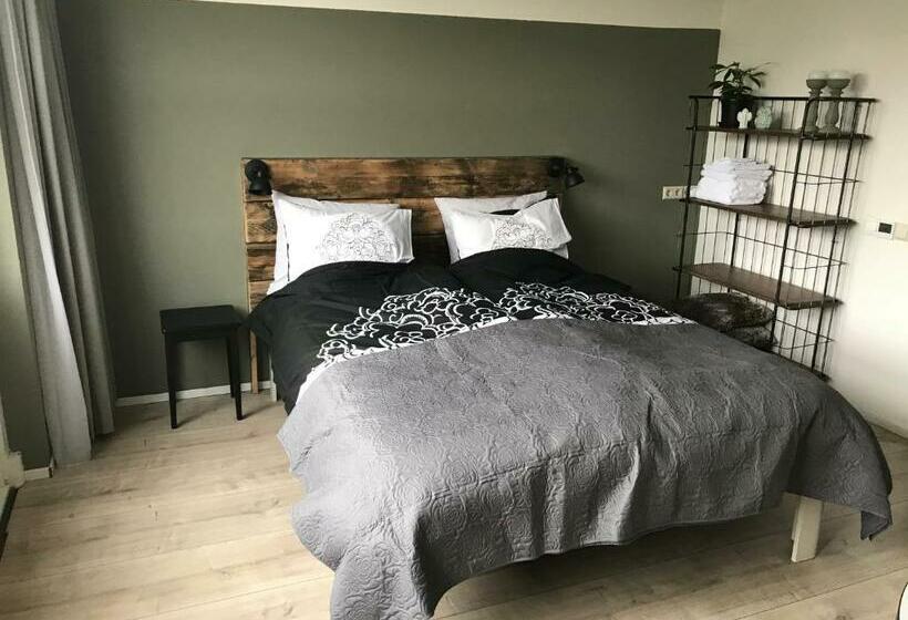 Bed and Breakfast Flowerbed