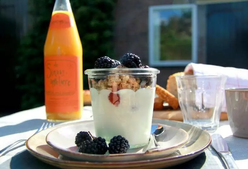 Aamiaismajoitus (B&B) Zeeland & Meer