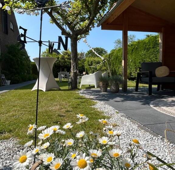 مبيت وإفطار Zeeland & Meer