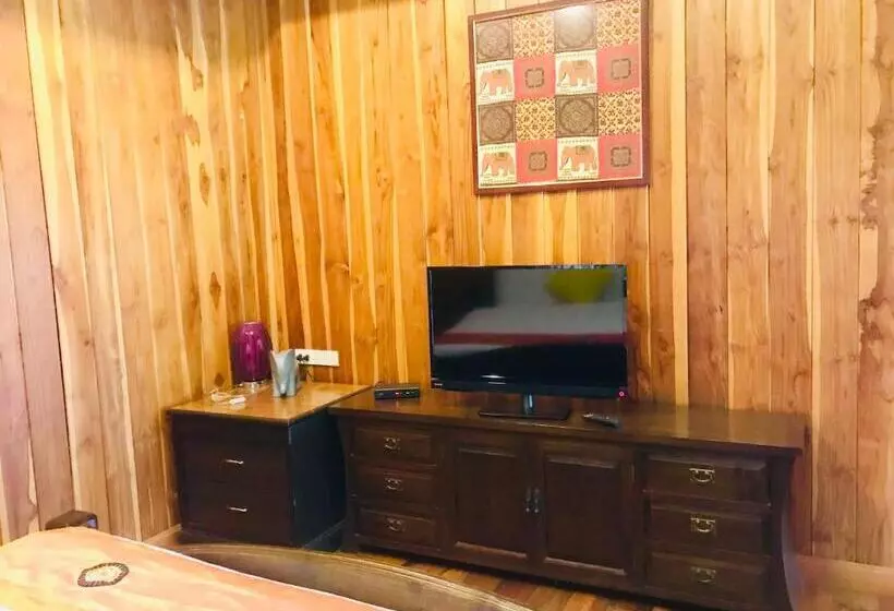 Sirilagoona Home Resort