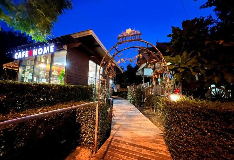 Sirilagoona Home Resort