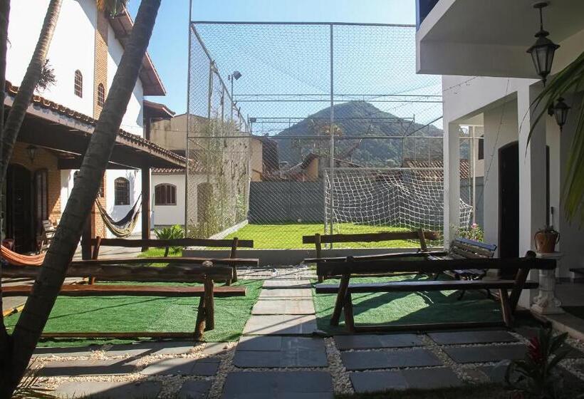 הוסטל Marlua Quartos & Suítes