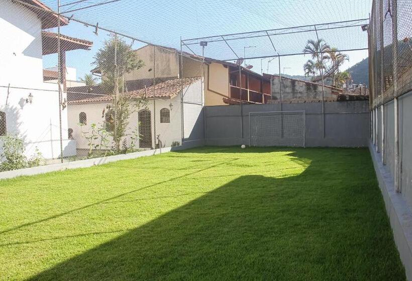 הוסטל Marlua Quartos & Suítes