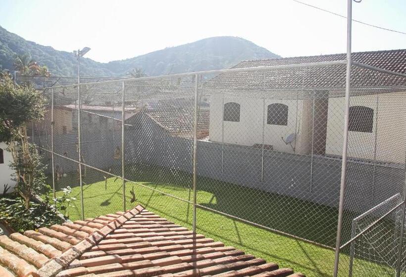 הוסטל Marlua Quartos & Suítes