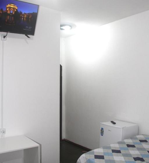 הוסטל Marlua Quartos & Suítes