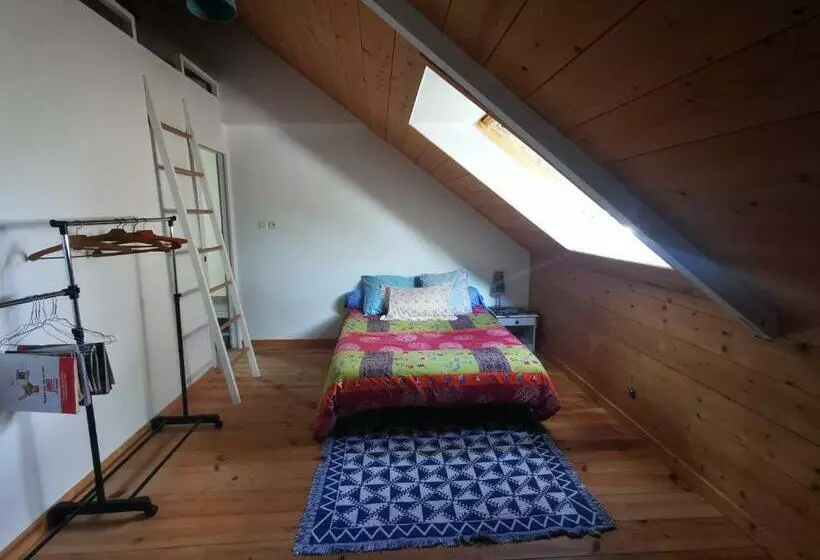 تختخواب و صبحانه Chambre Arty Chez L Habitant